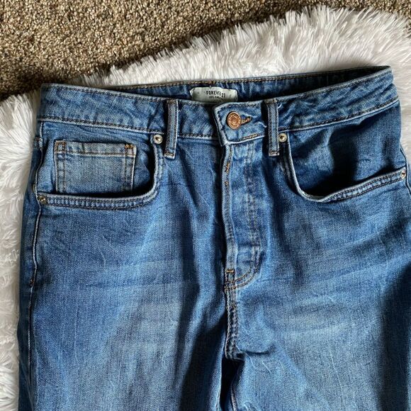 Forever 21 Distressed Crop Jeans - Picture 2 of 7